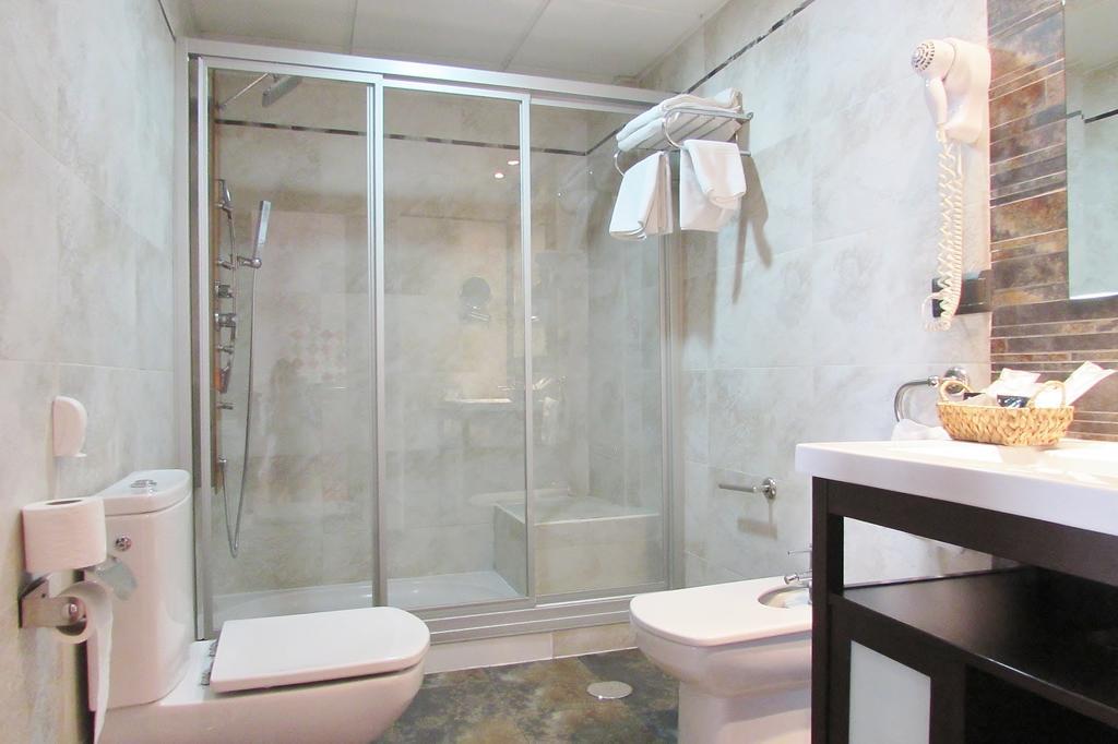 Apartamentos Turisticos Las Nieves Granada Exteriör bild