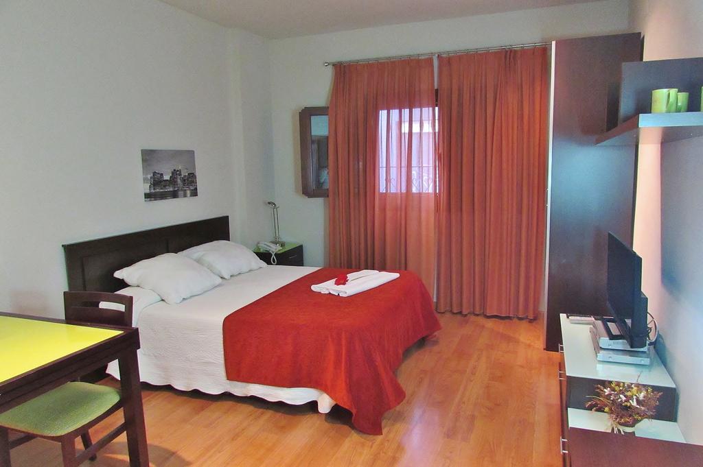 Apartamentos Turisticos Las Nieves Granada Exteriör bild